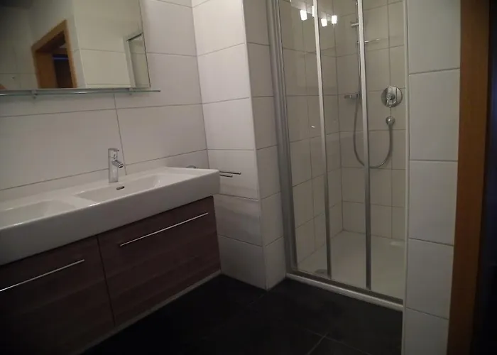 مايسكوغل * كابرون